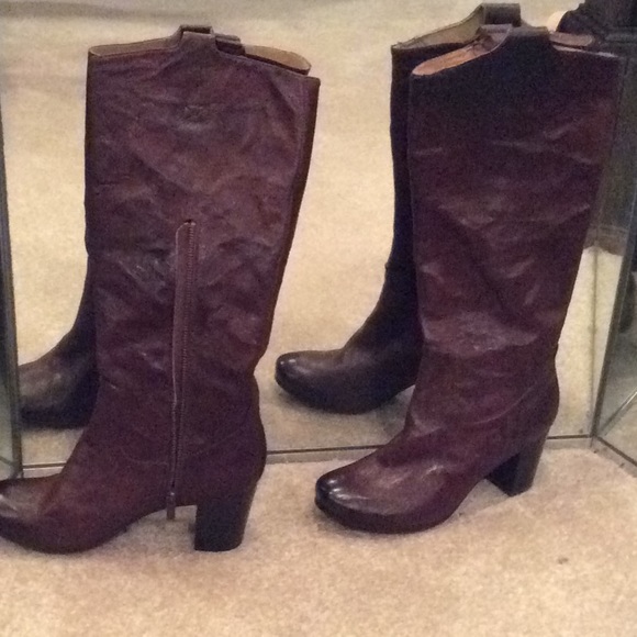 Frye leather boots, 9.5 new, Carson - Picture 3 of 12